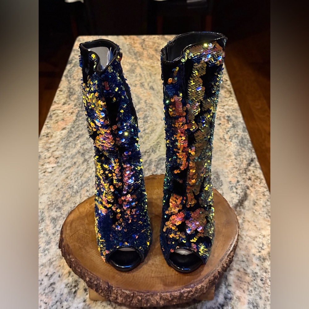 Lauren Lorraine sequined peep toe boots. Size 5.5 So stunning! NIB
